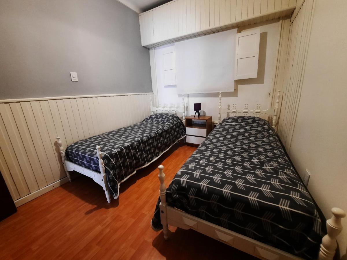 Casa C/amplio Jardin, Garage Y Parrilla. Holiday home *