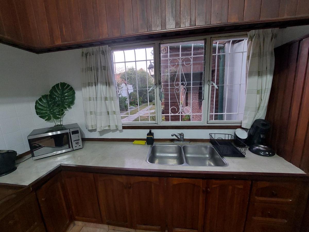 Holiday home Casa C/amplio Jardin, Garage Y Parrilla. *